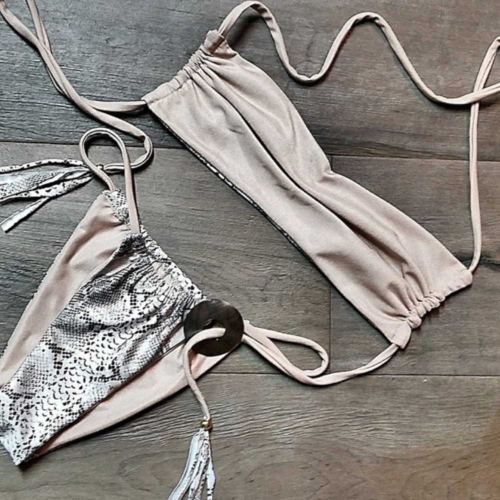Reversible Bikini with tassels